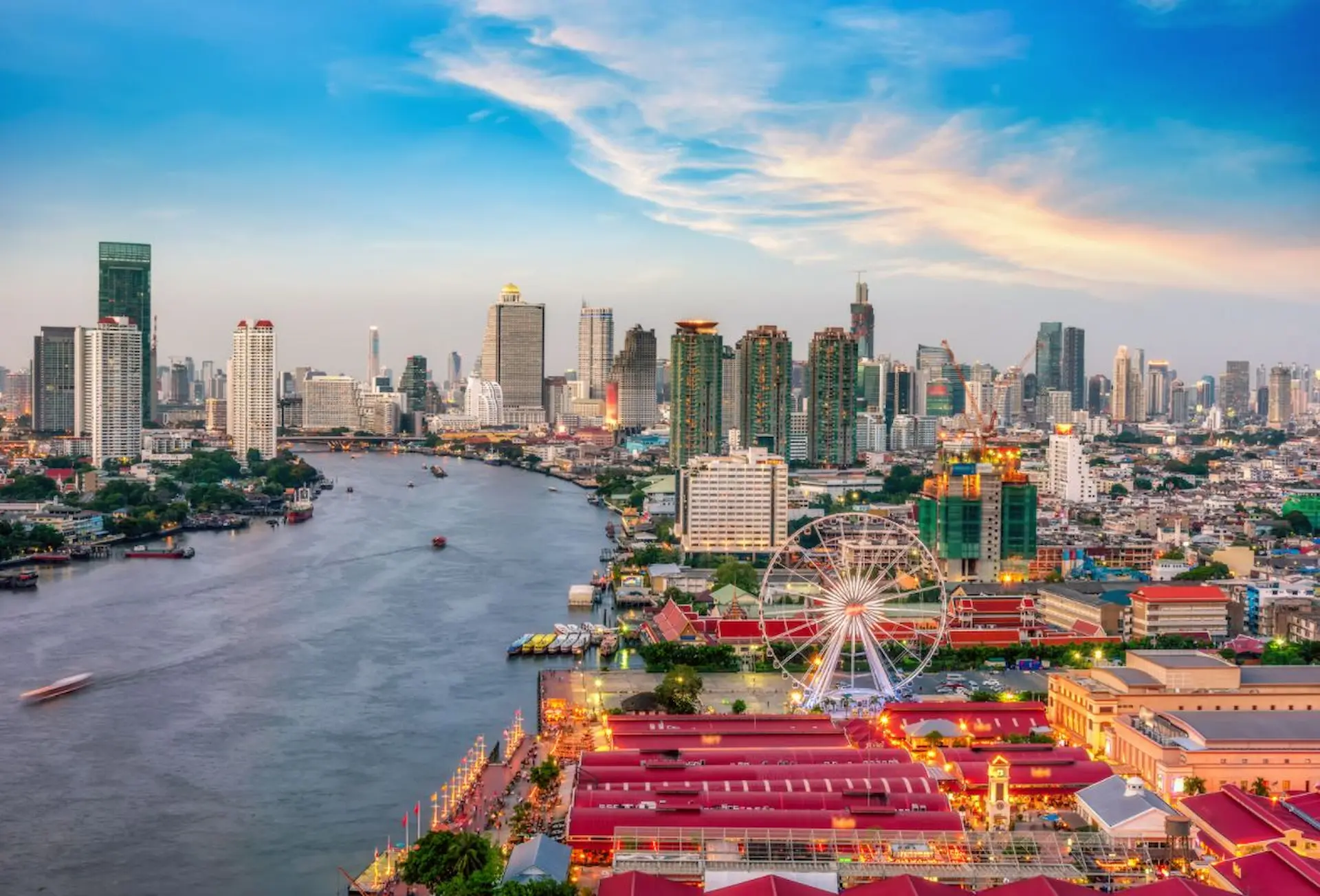 Important tips for first-time travelers to Bangkok